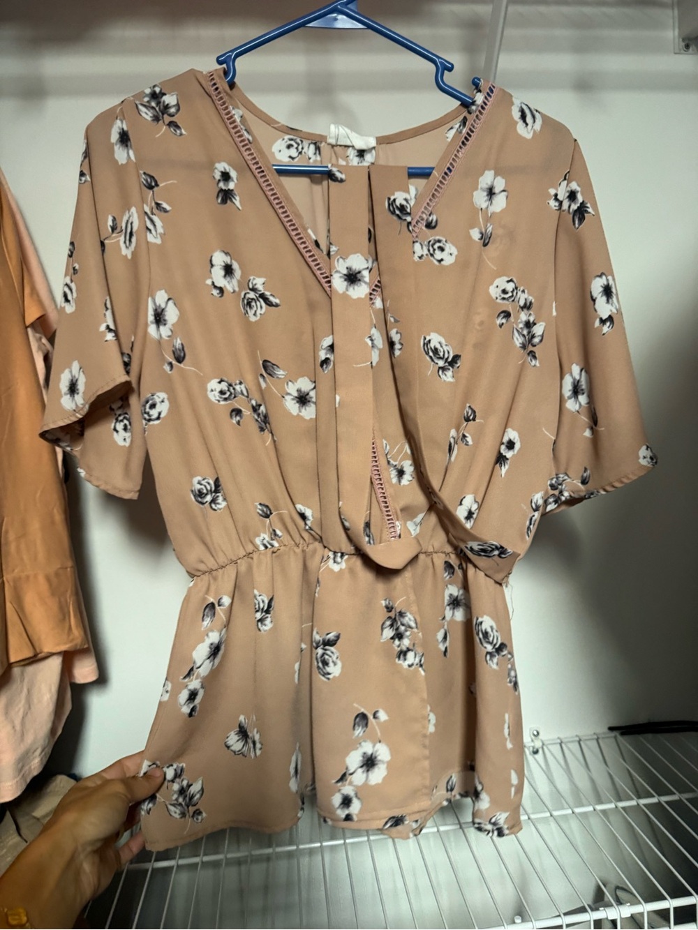 Floral V-Neck Blouse in Dusty Rose